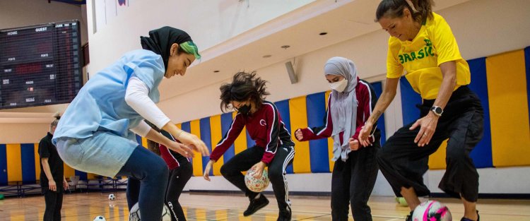 QF students learn to express themselves – using a football