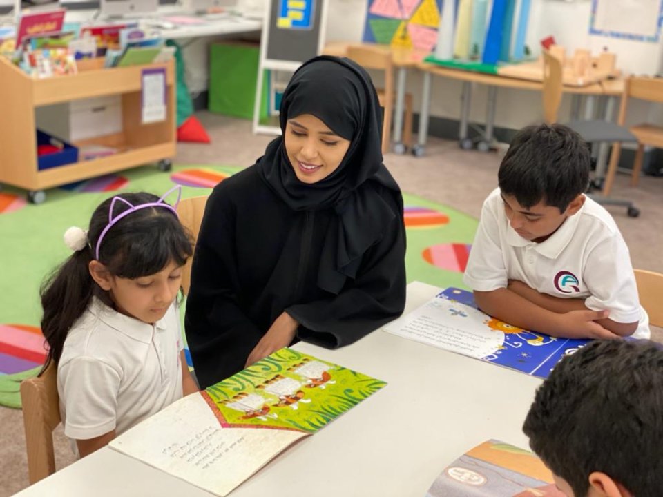 مؤسسة قطر توفر منح دراسية لثلاث طالبات اخترن مهنة التعليم