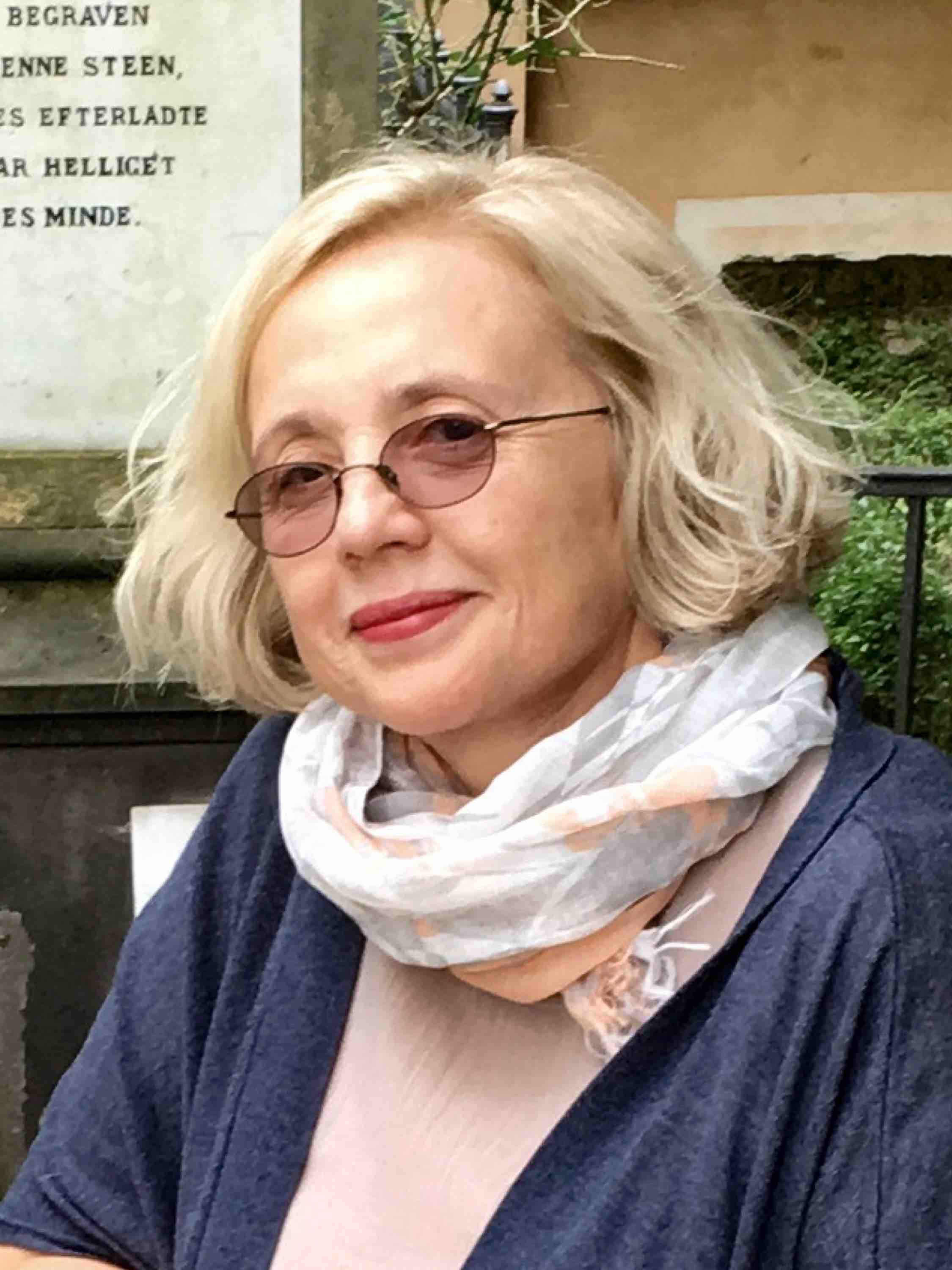 Dr. Aicha Hind Rifai - 01