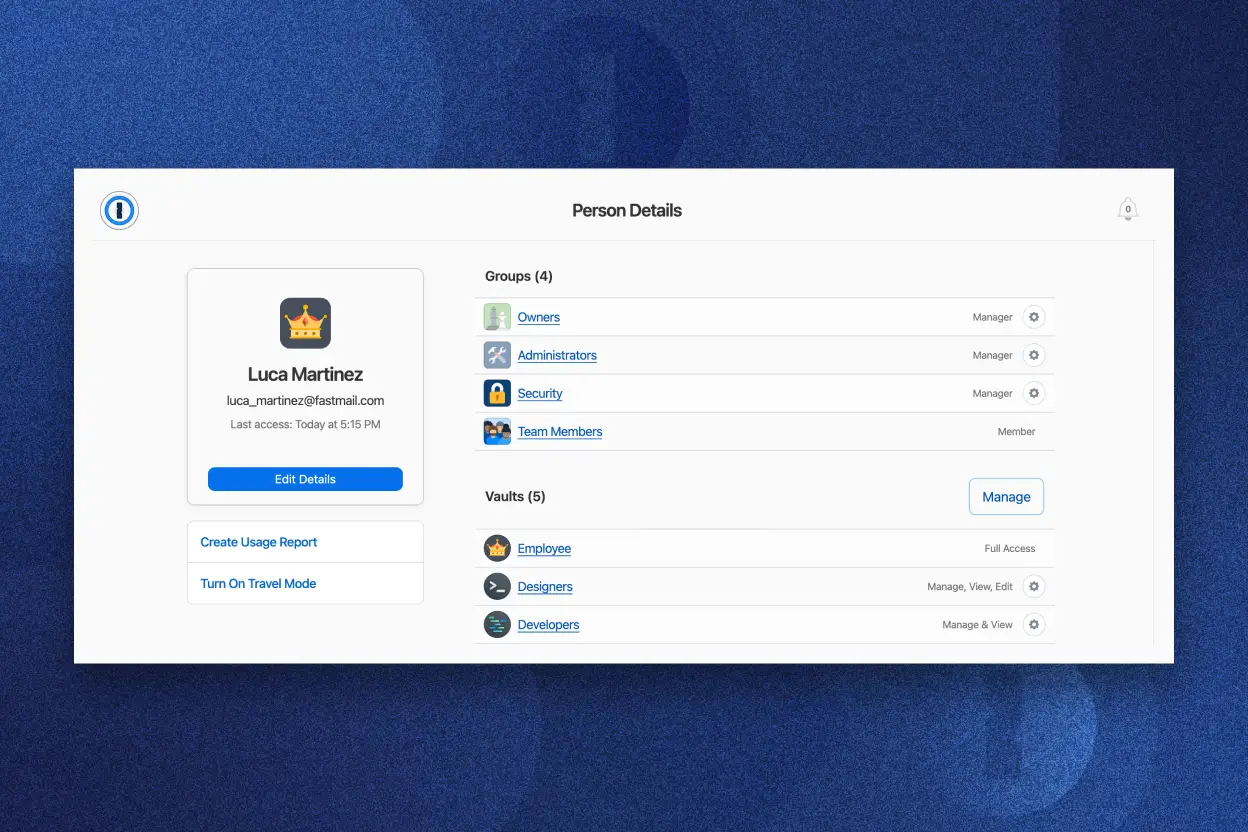 Interface du profil utilisateur 1Password montrant les détails de la personne avec les groupes et les coffres-forts, y compris les rôles et les autorisations.
