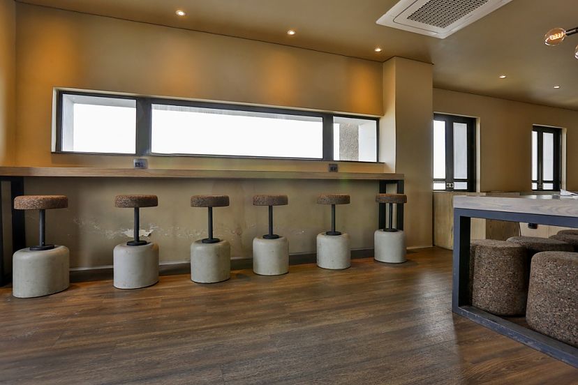 cork-stools-2