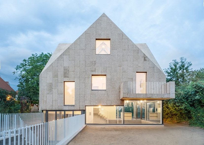 cork-screw-house-1