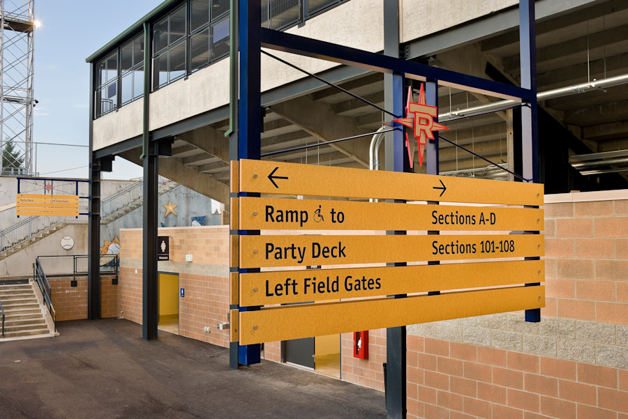 Richlite Signage R100 Rainiers Park