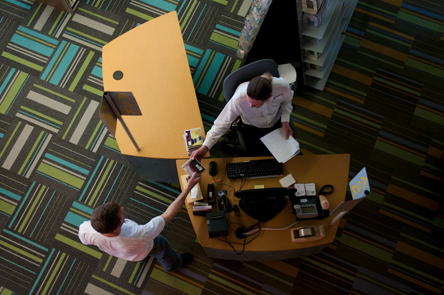 Richlite 2010 04 30 Cherry Creek Fohr 8205 Cabinets & Millwork