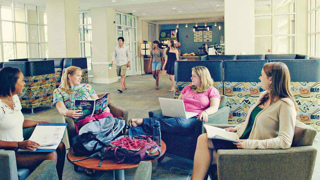 Study At University Of South Carolina International Students University Of South Carolina Freshman Move In Day 2022