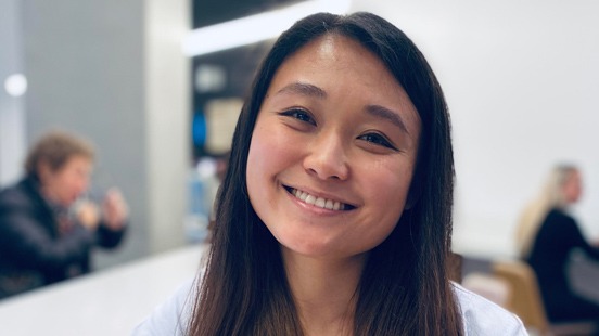 Adelphi International MBA student Dari from Russia smiles at the camera