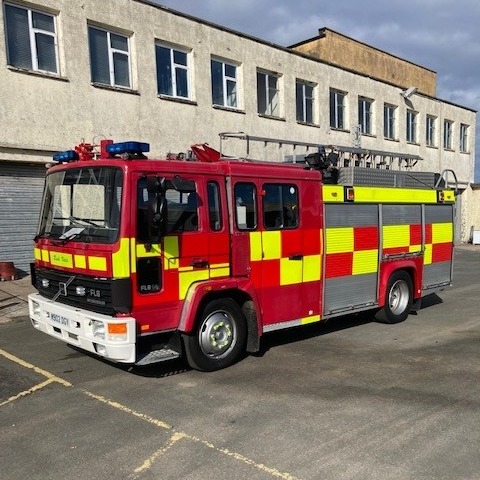 Airport fire engine undergoes makeover before being sent to Albania following EDI donation