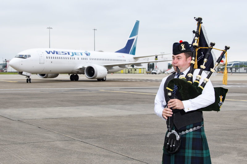 Simply the West (Jet)! Airline's Edinburgh to Toronto service brings bucket list experiences closer
