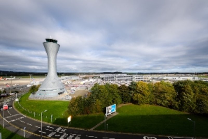 Edinburgh Airport welcomes almost one million passengers in busiest month since 2019