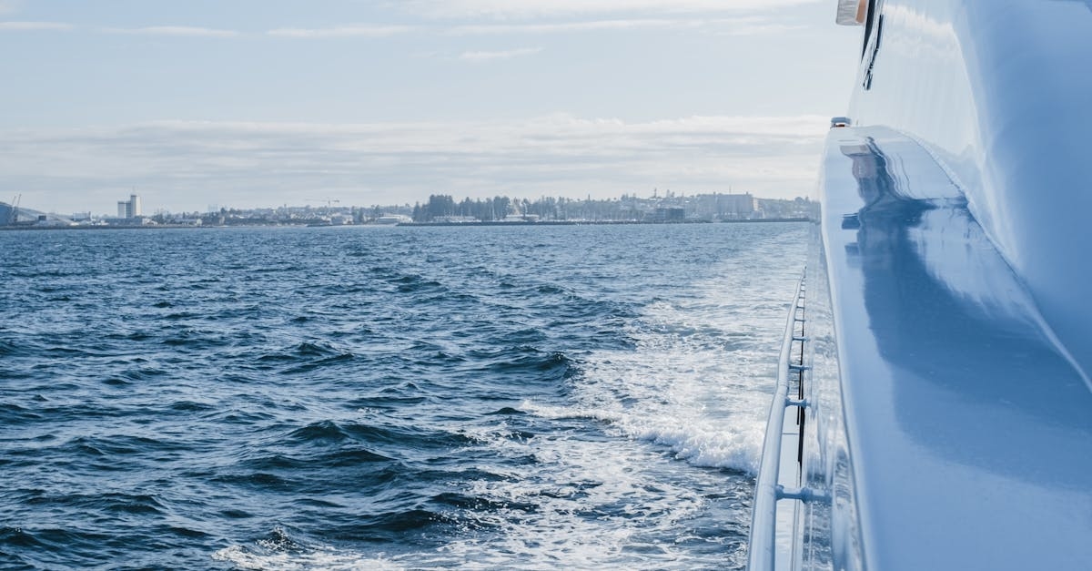 Cruising of a Yacht