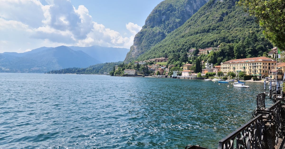 Green Mountains by the Sea