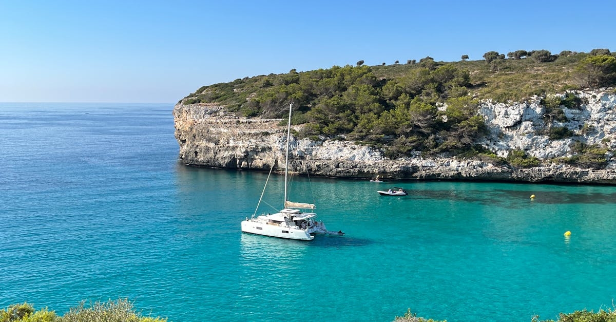 Boat by the Seashore