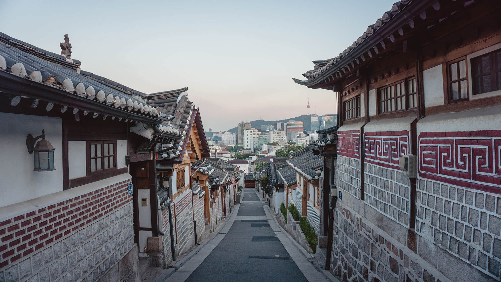 韓国の伝統的な建物と街並み