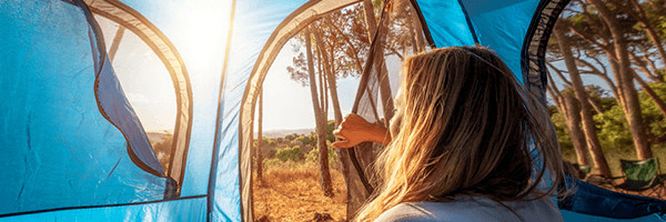 Camping-Packliste: Das muss unbedingt mit in den Urlaub!