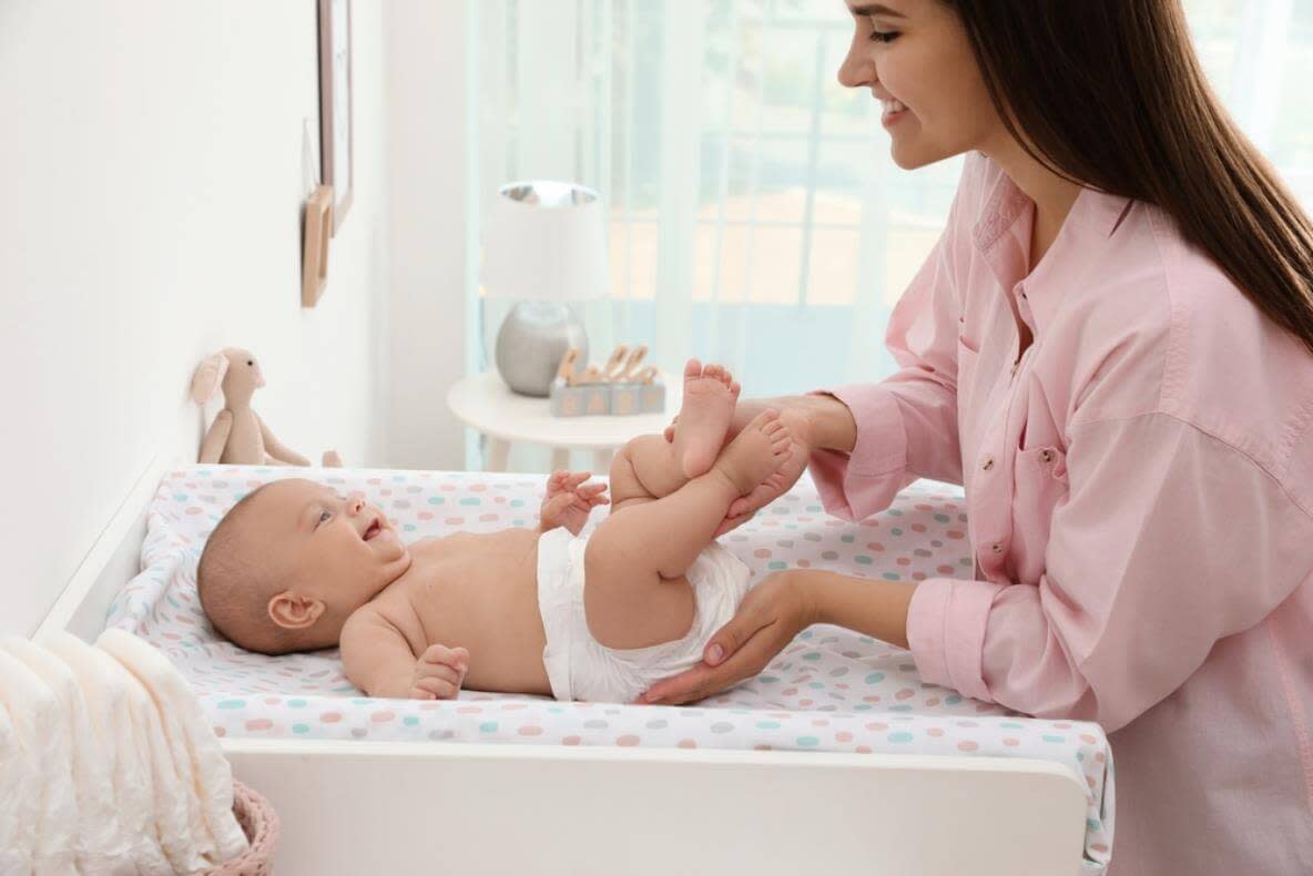 Ein passender Wickeltisch erleichtert Ihnen das Windelwechseln Ihres Babys.