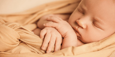 Mit dem passenden Schlaflied kommt Ihr Baby abends schnell zur Ruhe und es stärkt die Bindung zwischen Eltern und Kind.