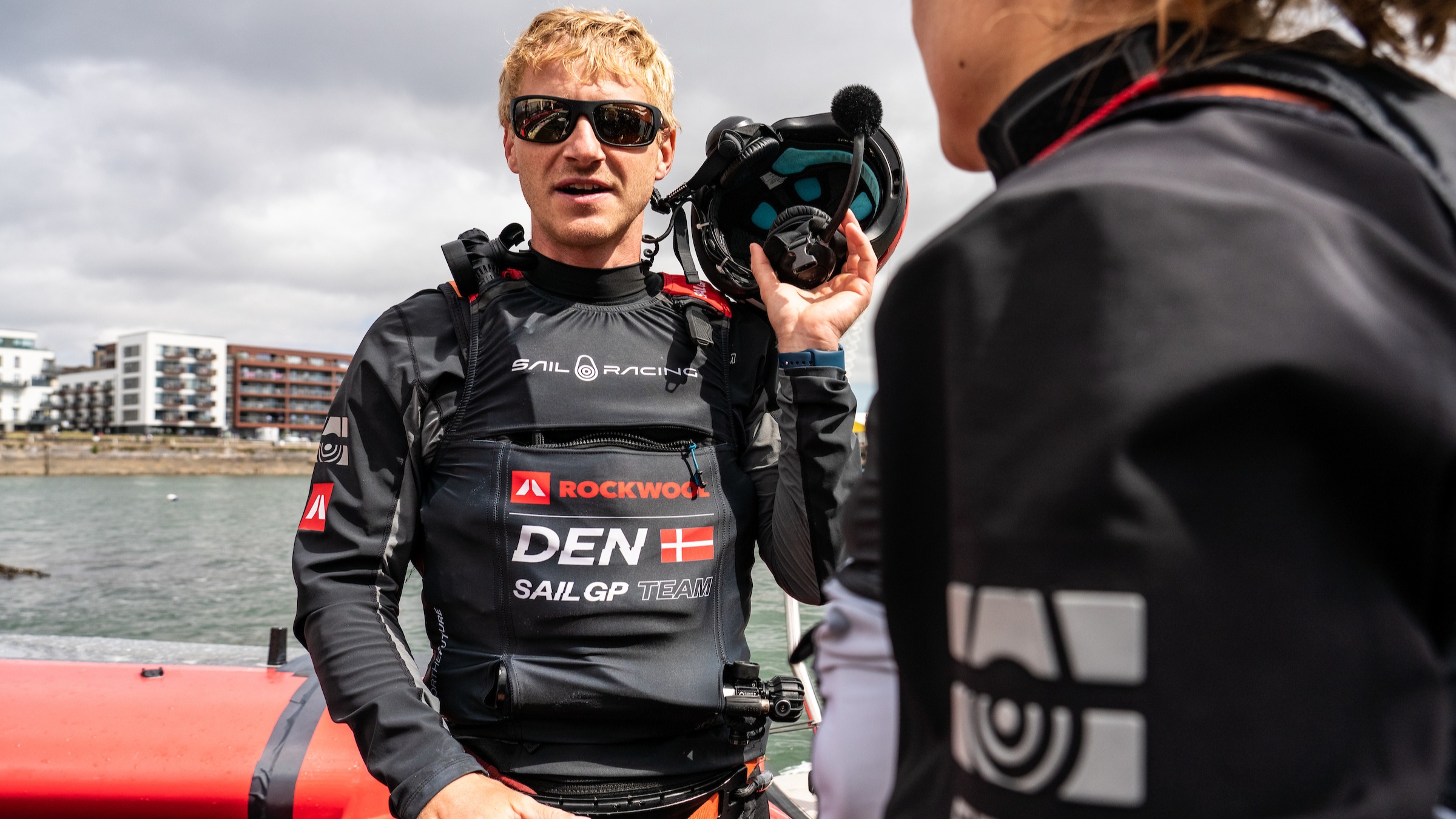 Saison 3 // Danemark SailGP Team // Nicolai Sehested entre deux courses