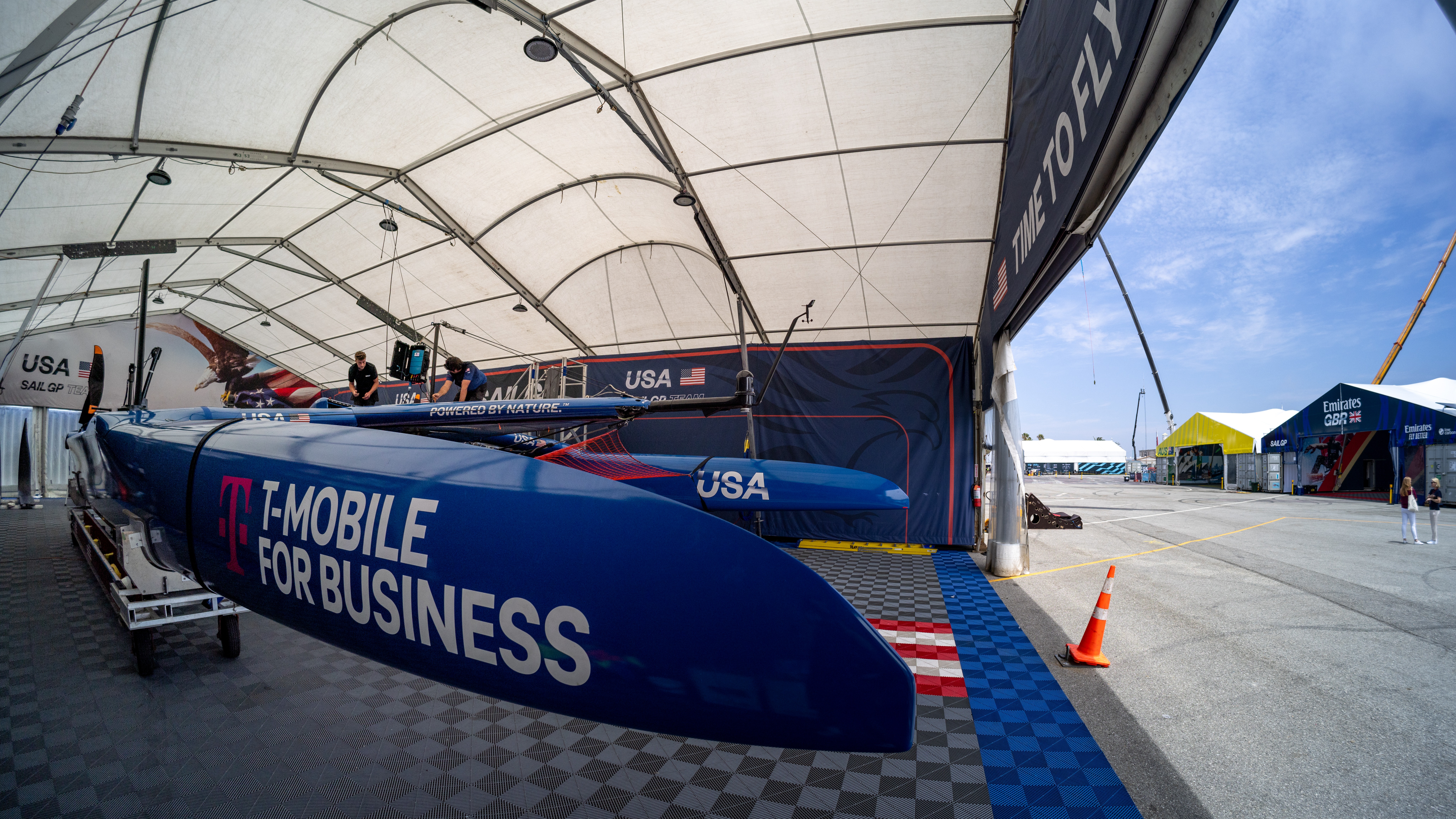 Season 4 // United States F50 with T Mobile branding inside US shed 