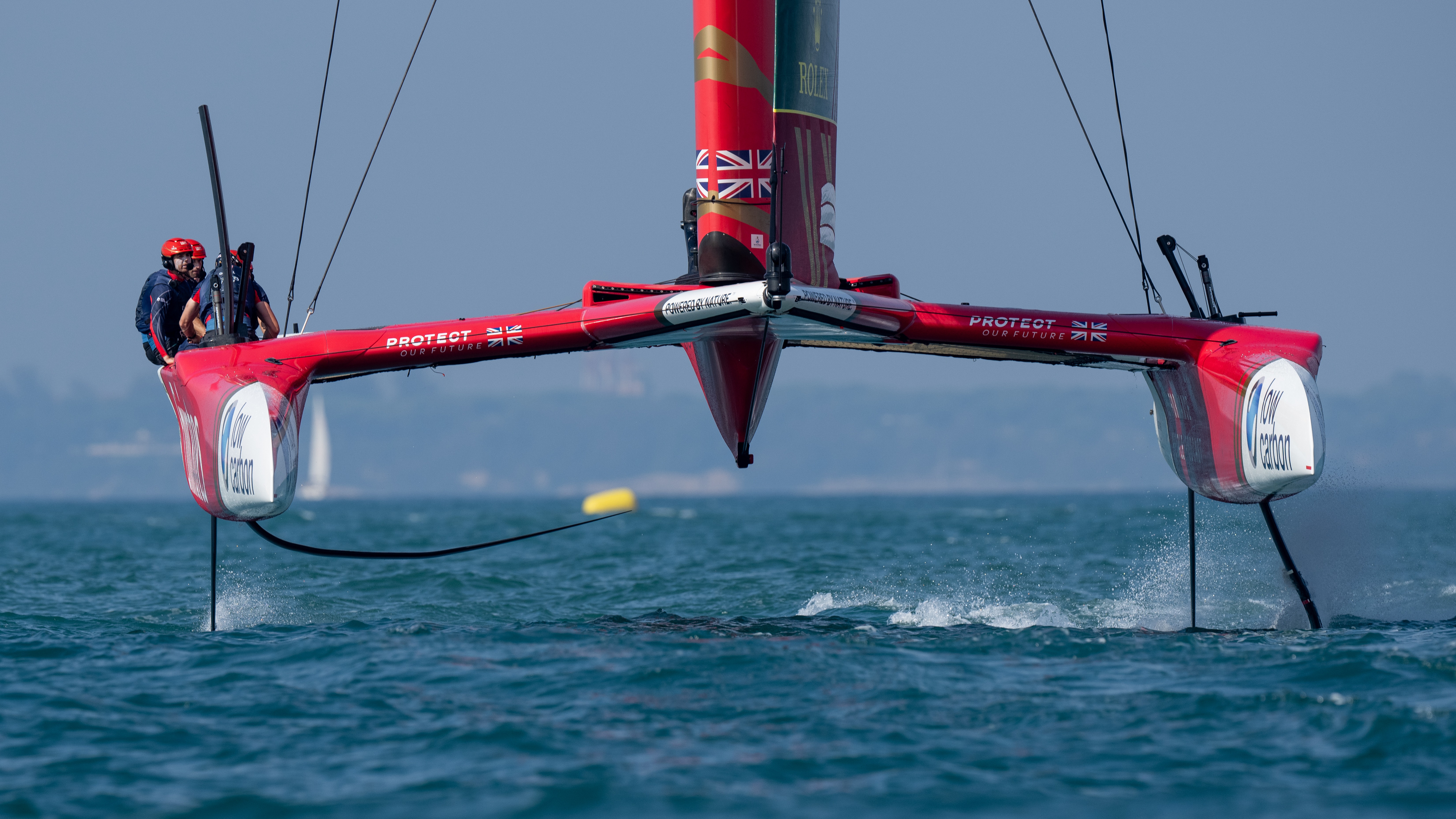 Season 4 // Emirates Great Britain foiling in practice racing in Cadiz