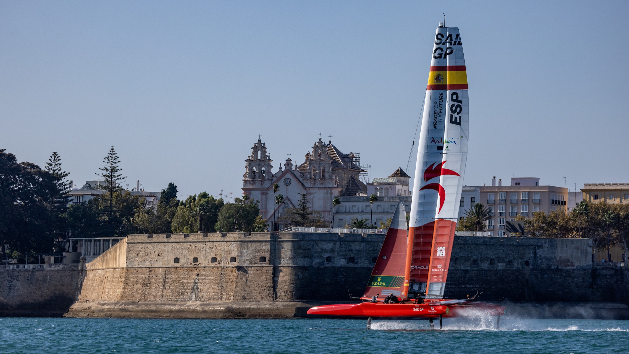 Season 4 // Spain F50 against Cadiz city wall 