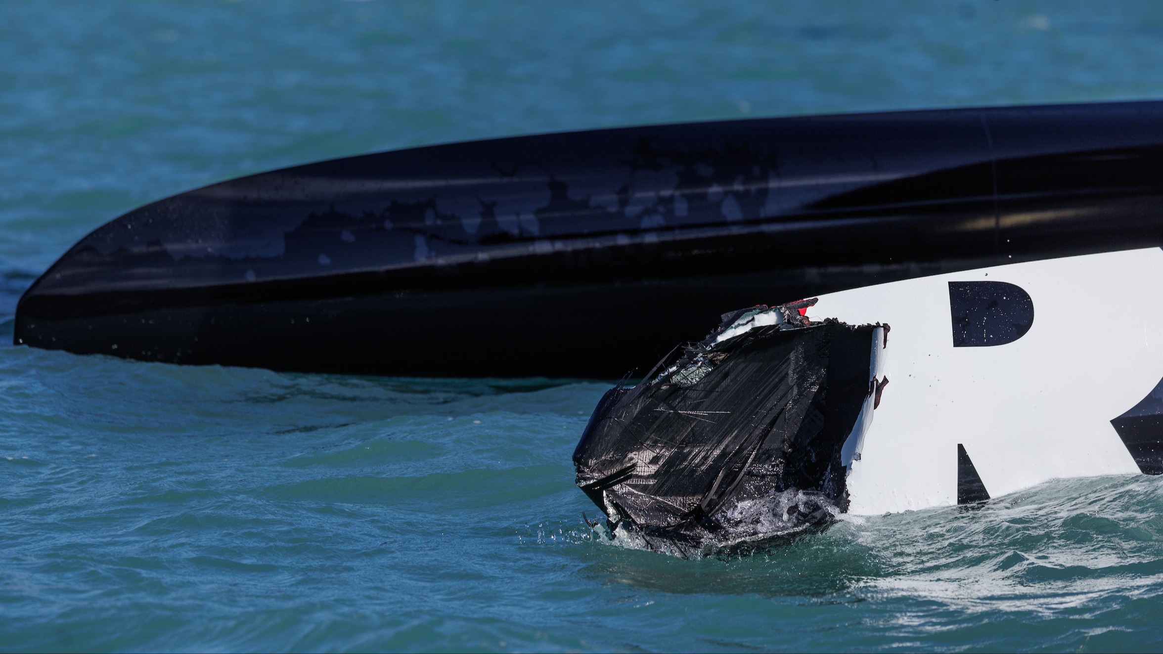 Season 4 // Damage to ROCKWOOL DEN bow after Canada collision in Christchurch 