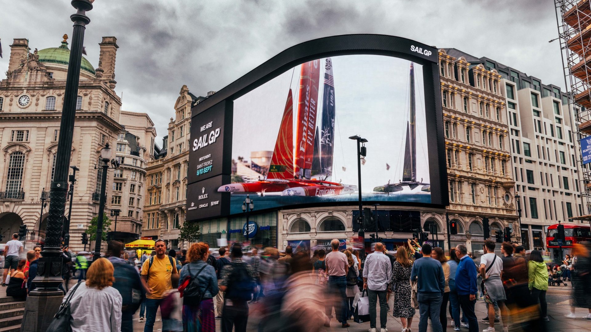 Season 4 // Public watch SailGP marketing campaign in Piccadilly Circus