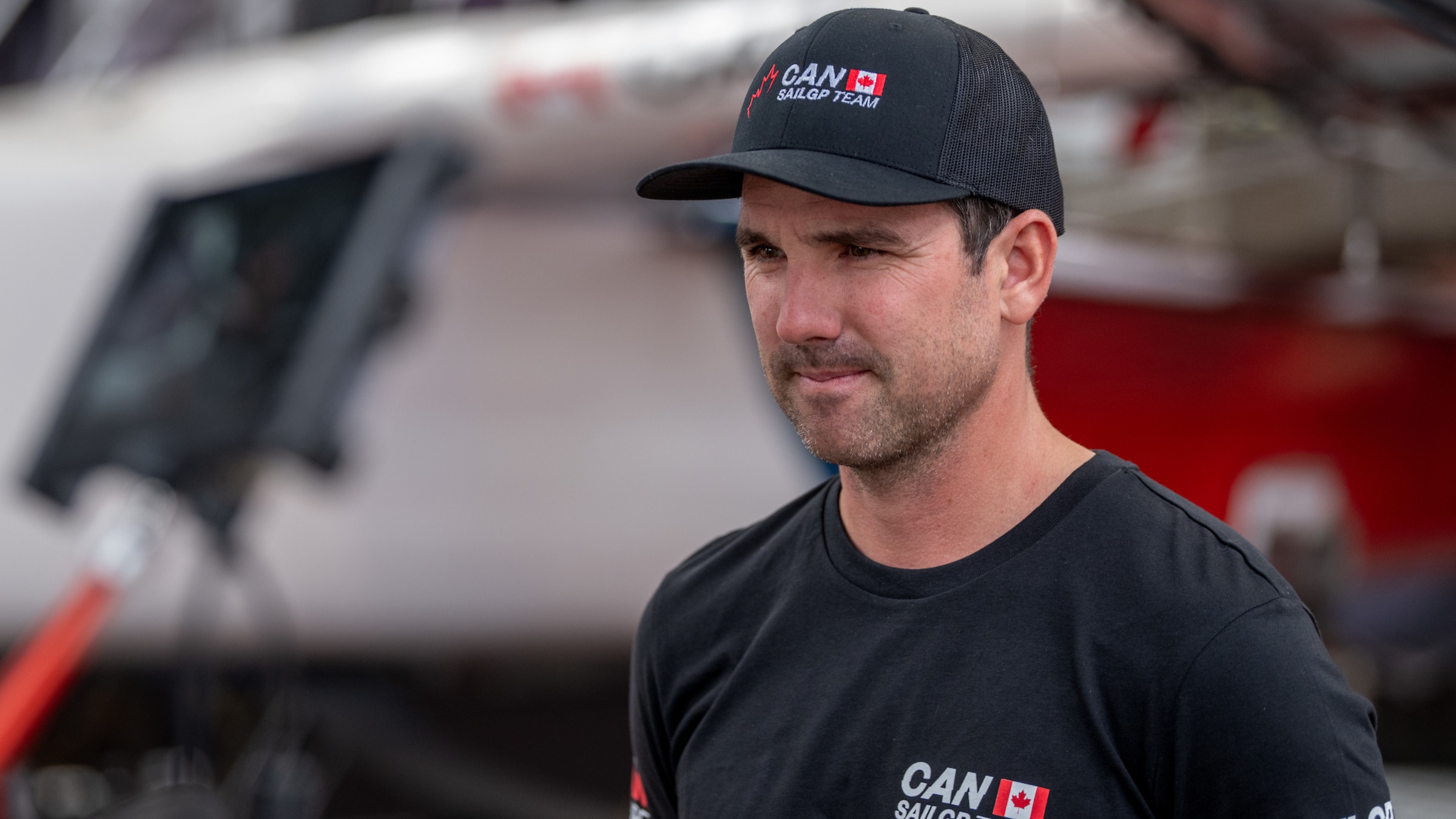 Season 4 // Canada driver Phil Robertson talks to press in Cadiz 