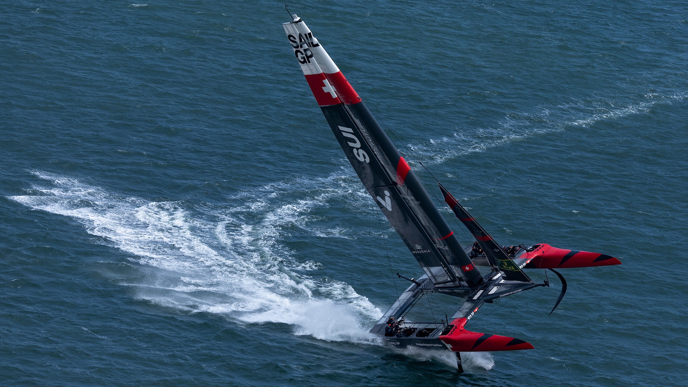 Season 4 // Switzerland comes close to capsizing in San Francsico