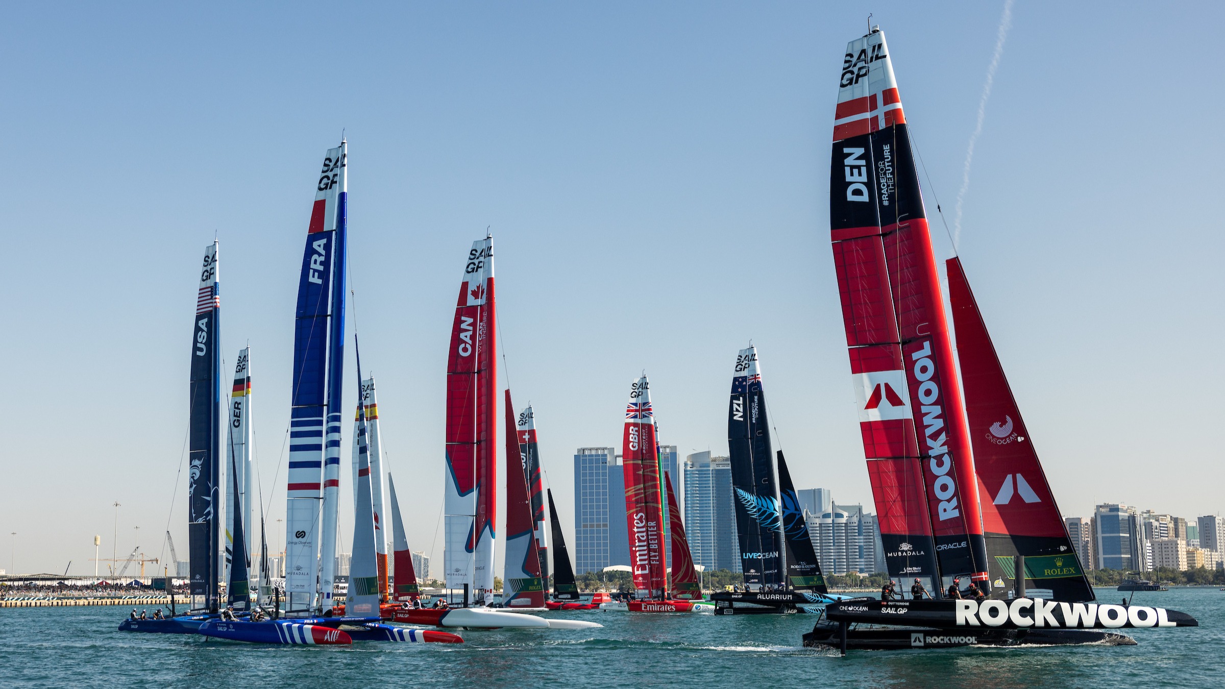 Season 4 // F50 fleet on first day of Abu Dhabi 