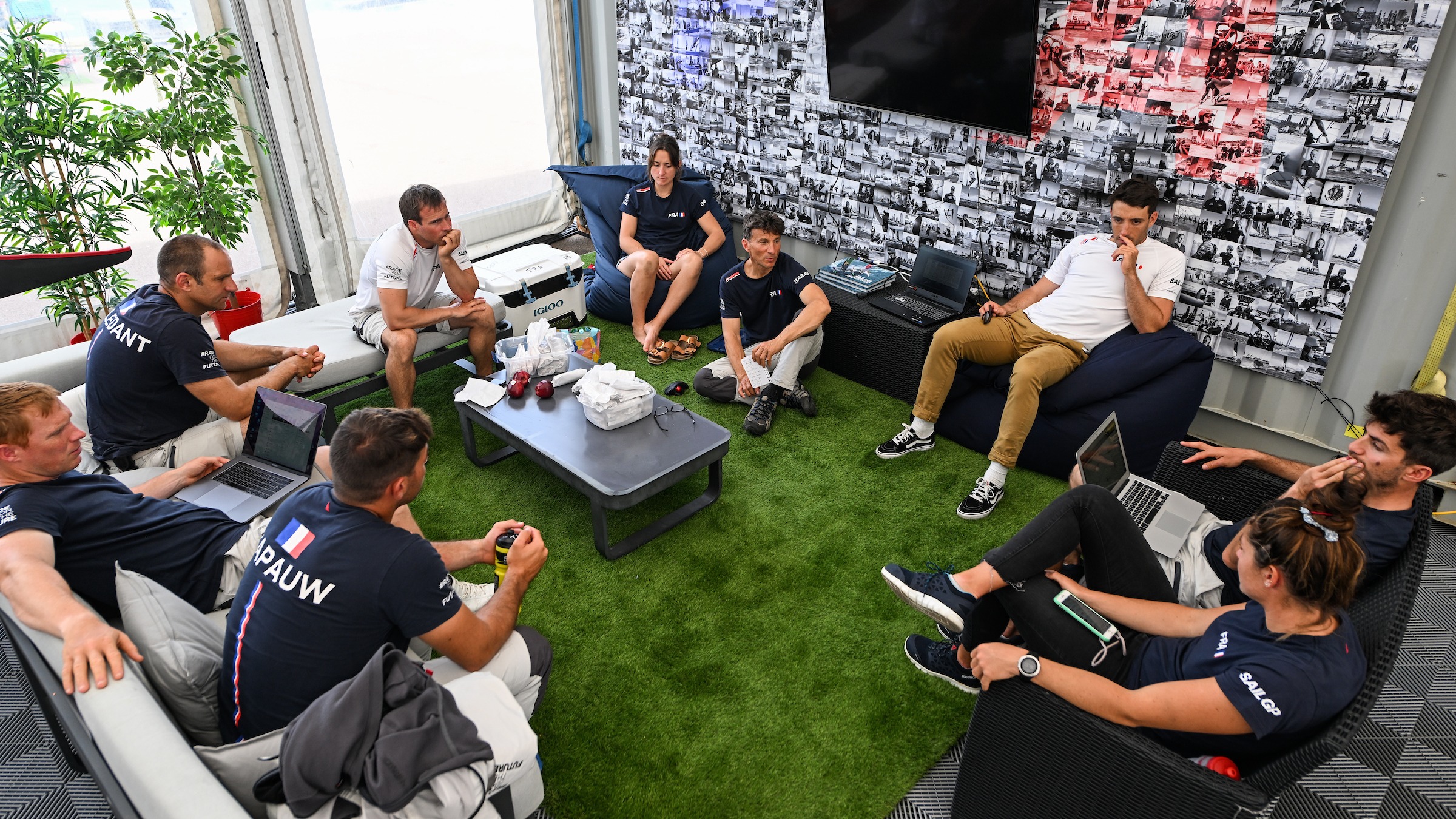 Season 3 // France SailGP Team // France team meeting tech base