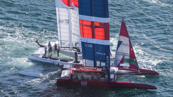 Great Britain SailGP Team out of contention after collision in Sydney