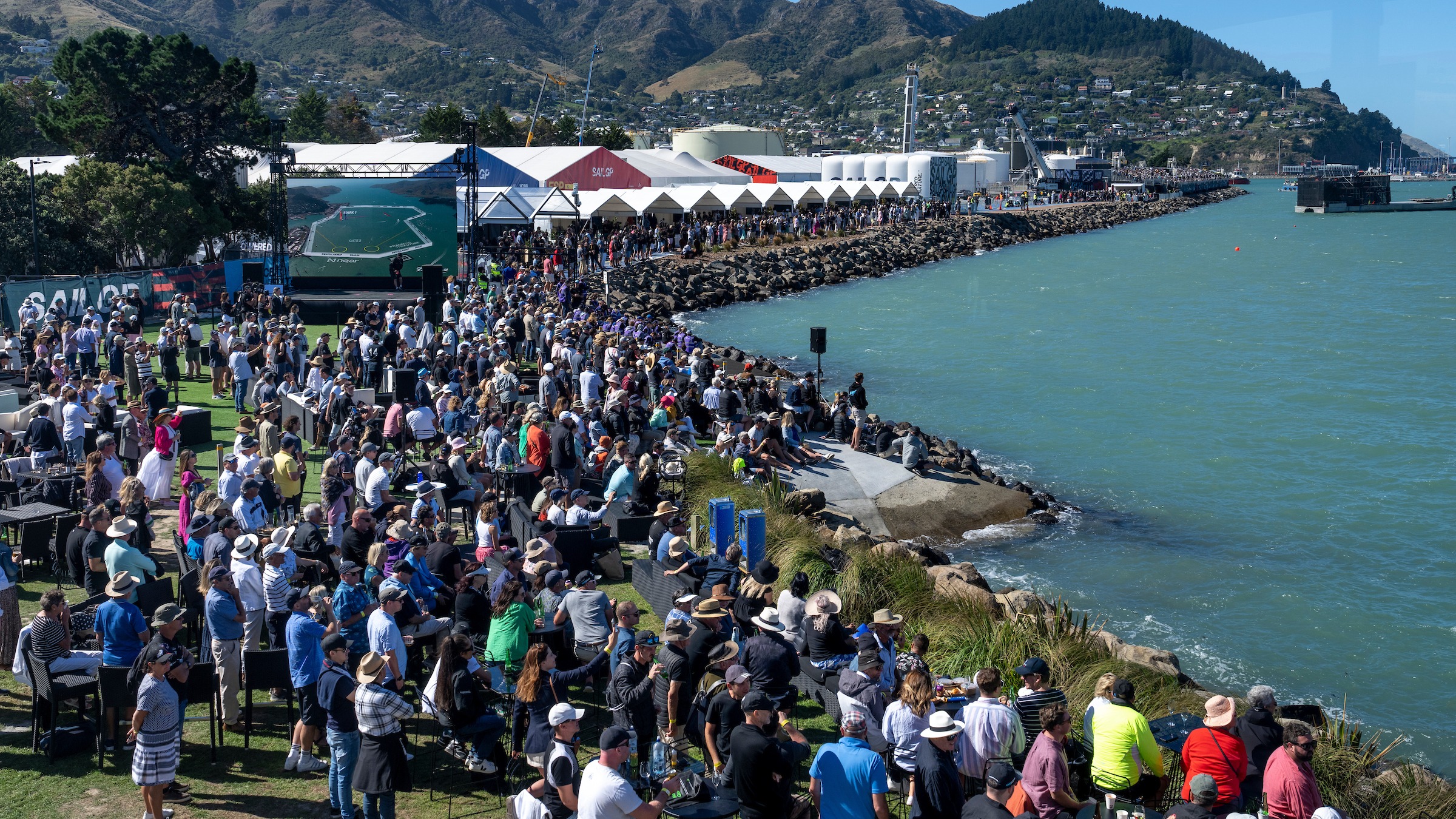Season 3 // New Zealand Sail Grand Prix // Crowds along waterfront in Christchurch