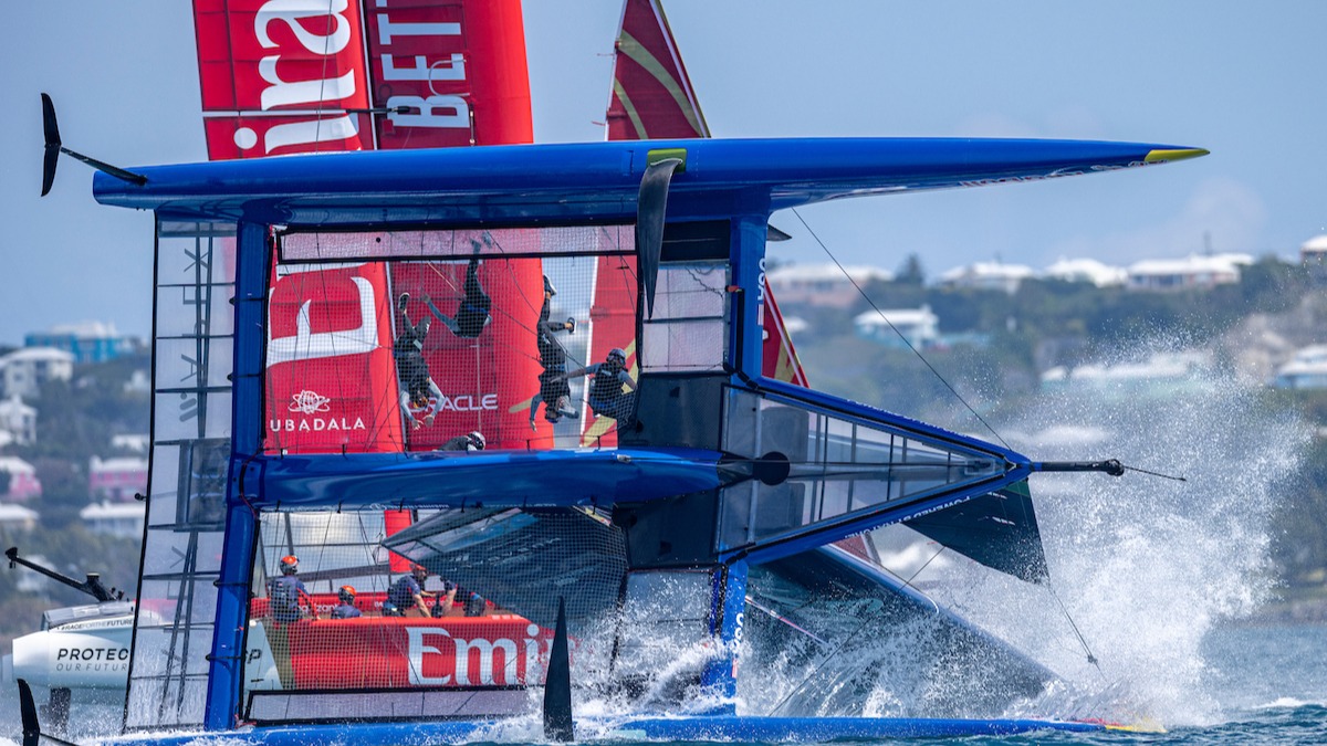 Bermuda capsize