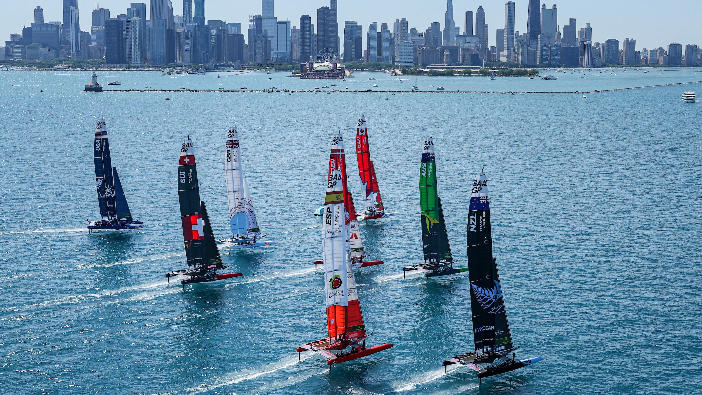 Season 3// United States Sail Grand Prix Chicago // Fleet racing against skyline