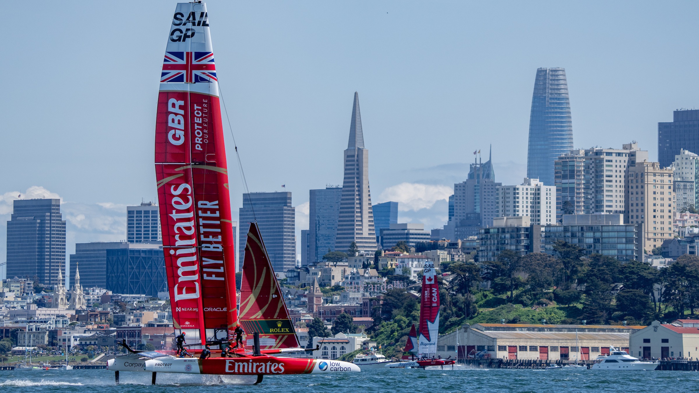 Season 3 // San Francisco Grand Final // Emirates GBR with skyline 