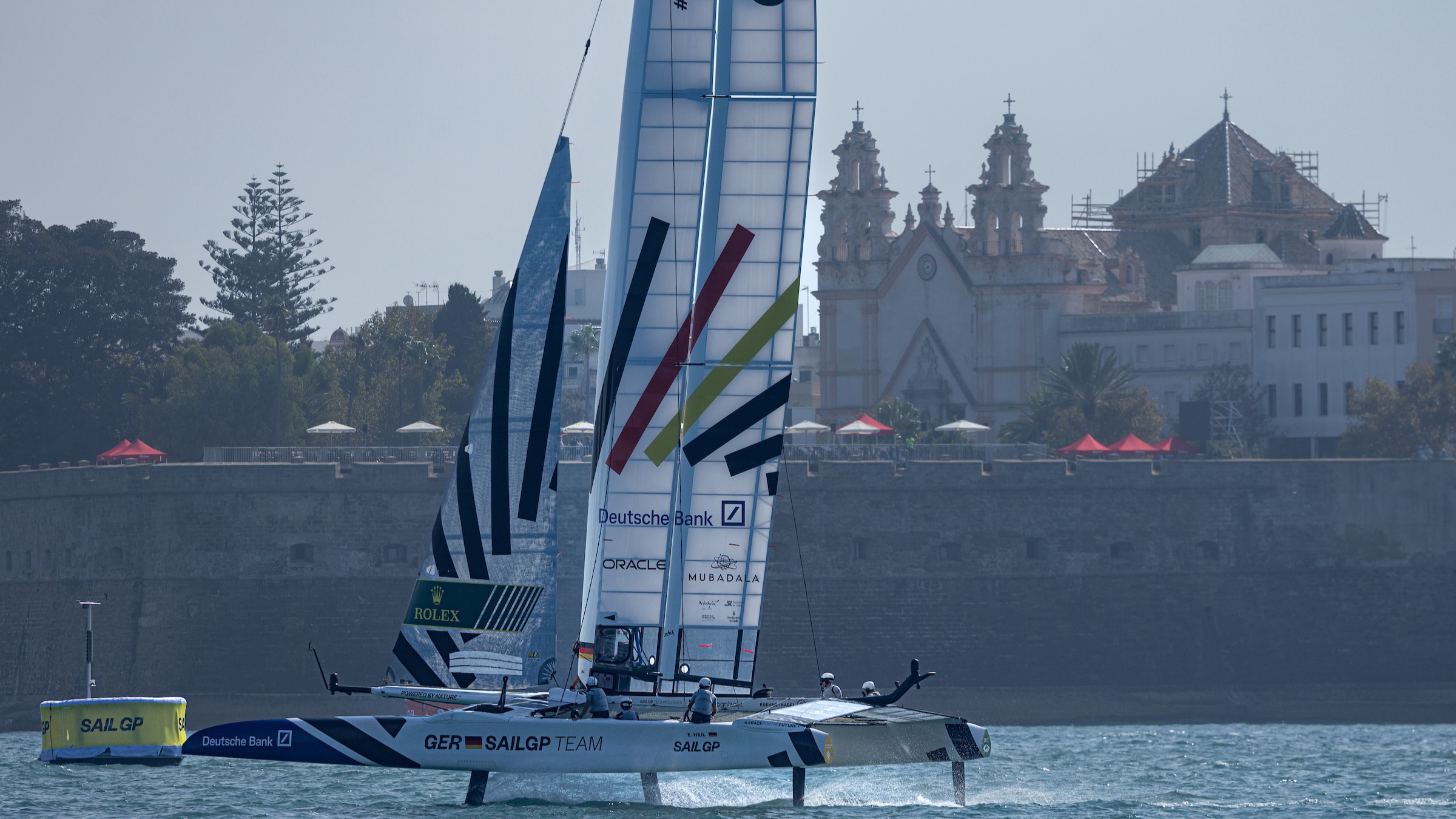 Season 4 // Germany foiling against Cadiz shoreline in practice racing 