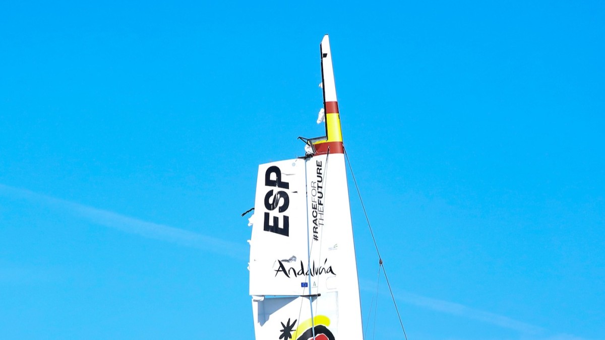 Spanish capsize ahead of day 2 racing SailGP