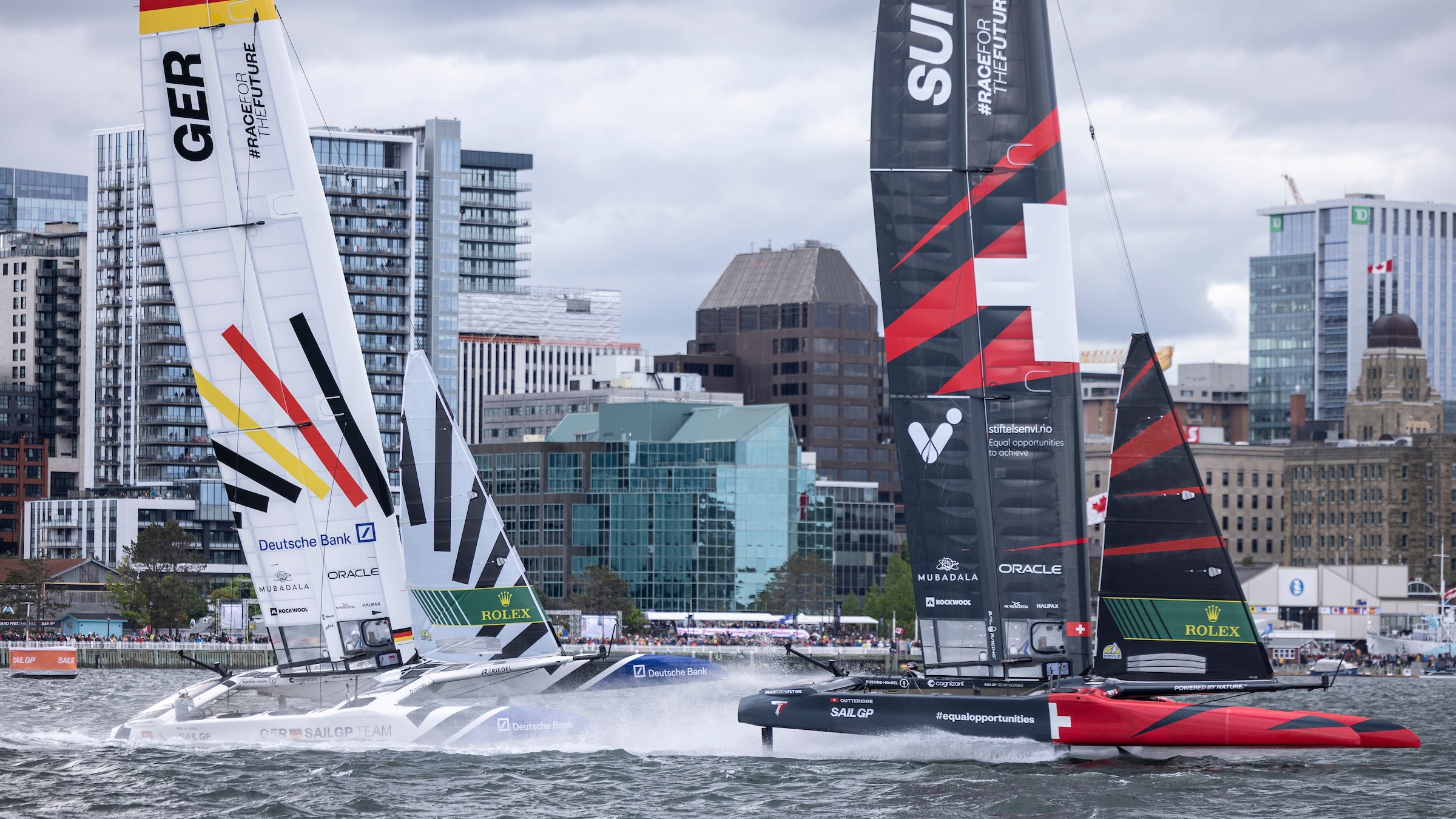 Season 4 // Switzerland and Germany race on the first day of Halifax