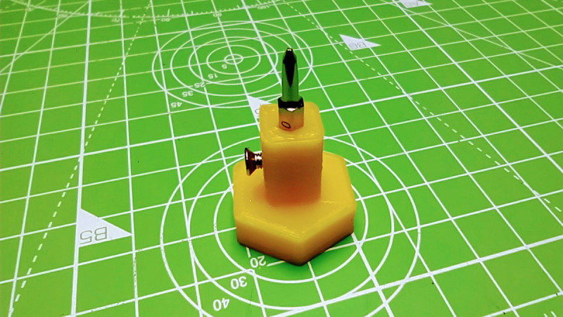 Figure 9
A simple stubby tool to hold common 4 mm screwdriver bits 