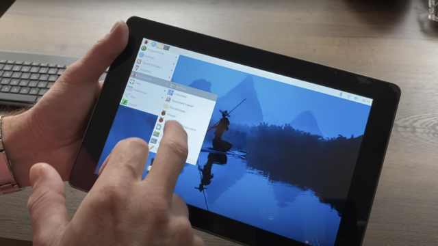 World’s First Raspberry Pi 5 tablet