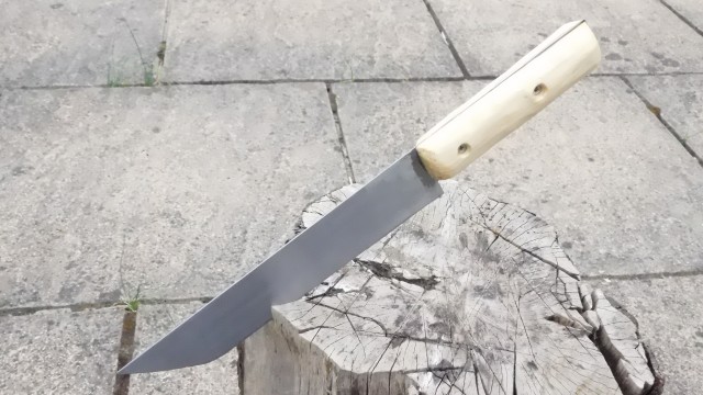 A two-hour knife