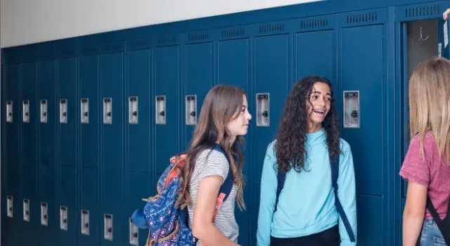 Trois filles de l'école 