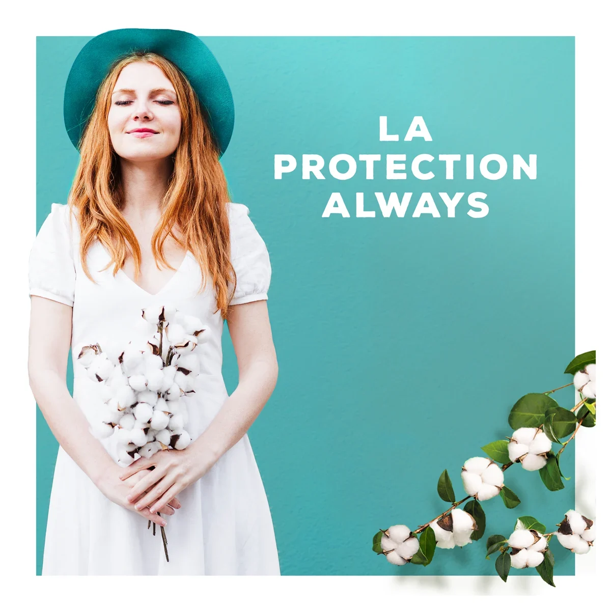 Femme portant un chapeau vert, tenant un bouquet de cotton qui se sente protegée avec Always