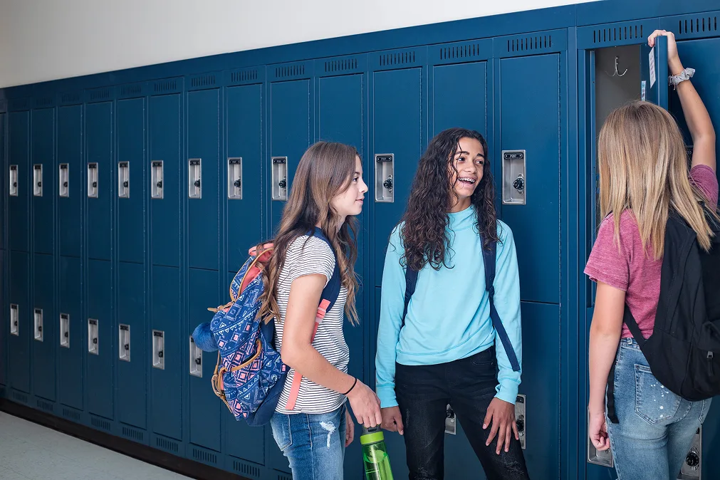 Trois filles de l'école 