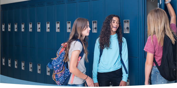 Trois filles de l'école 