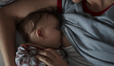 Cómo producir más leche materna durante la lactancia