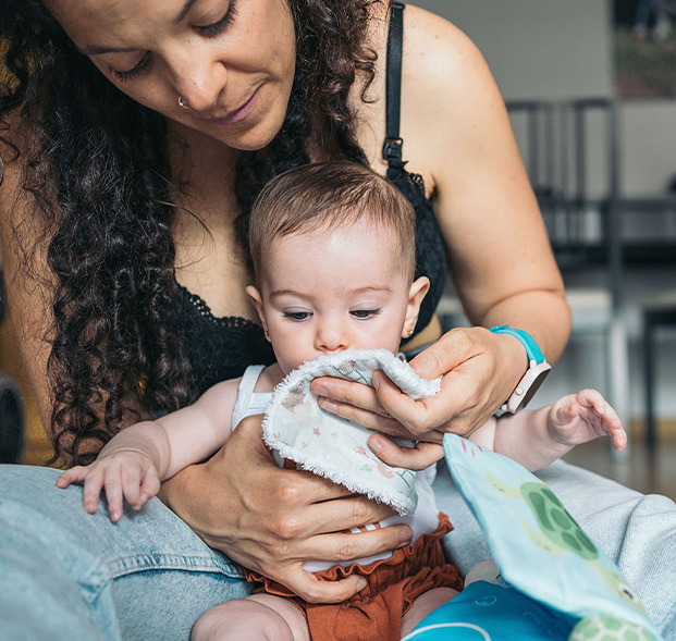 Por-que-los-bebes-vomitan-la-leche-desktop
