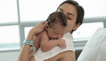 ¿Cuándo sacarle gases a tu bebé recién nacido?