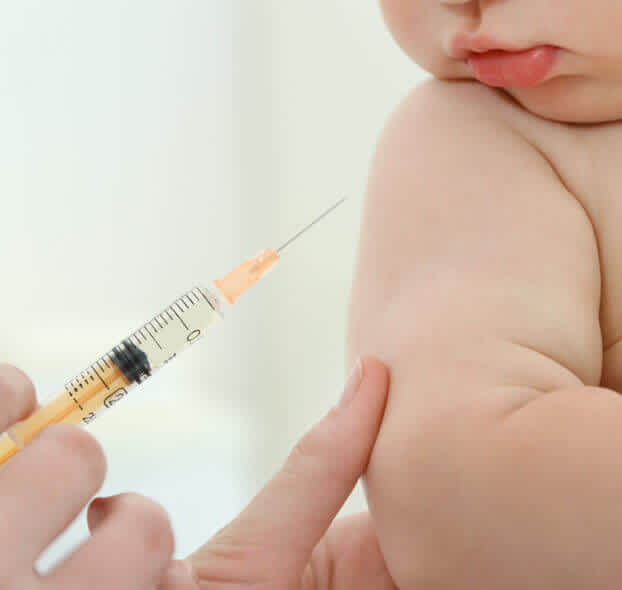 Vacunas al día para bebes desktop interna