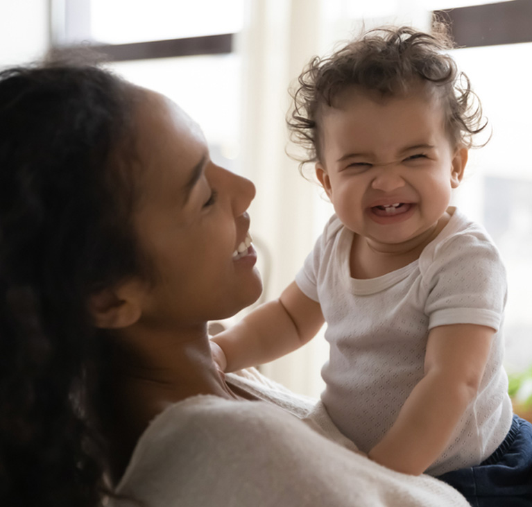 EC-sintomas-cuando-salen-los-dientes-a-bebes-cuadrada